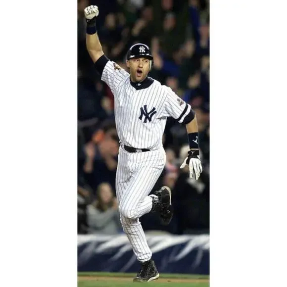 Derek Jeter-(Yankees)-(Jersey)-(White)-(New Con.)-(XL)-$100 - Picture 2 of 9